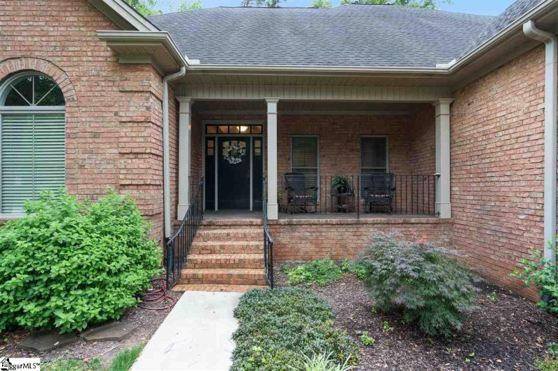 Property image 2 at 517 Foxcroft Road, Greenville, SC 29615