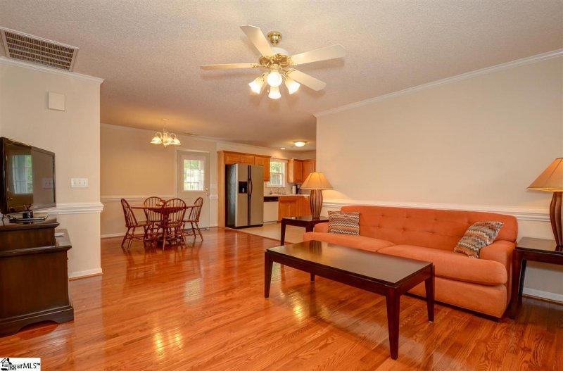 Property image 4 at 113 Cosmos Lane, Greer, SC 29651
