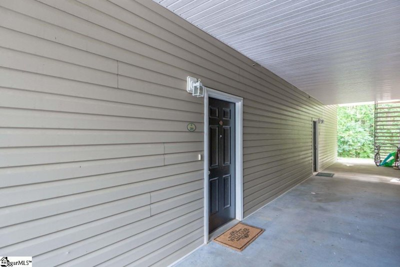Property image 3 at 201 McKenna Circle, Greenville, SC 29615-2680