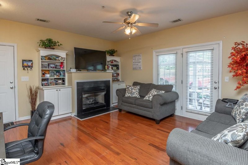 Property image 5 at 201 McKenna Circle, Greenville, SC 29615-2680