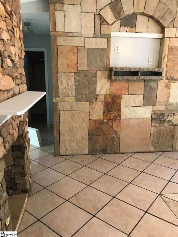 Property image 5 at 114 Willow Bend Drive, Taylors, SC 29687