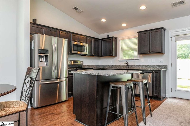 Property image 4 at 207 Spirit Drive, Roebuck, SC 29376