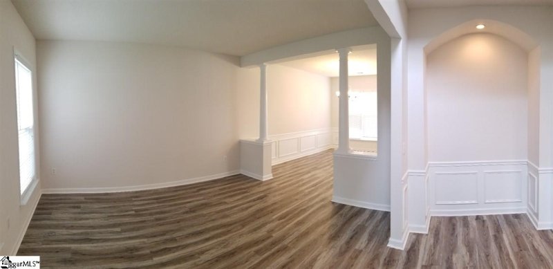 Property image 3 at 8 Lebar Court, Greenville, SC 29615