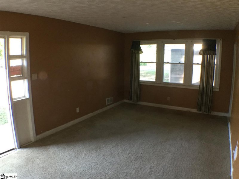Property image 4 at 416 Crescent Avenue, Spartanburg, SC 29306