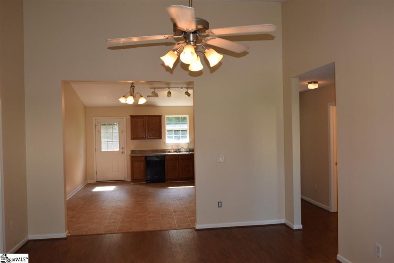 Property image 3 at 235 Stockbridge Drive, Spartanburg, SC 29301