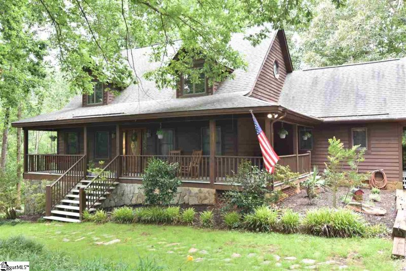 304 Dove Hill Circle