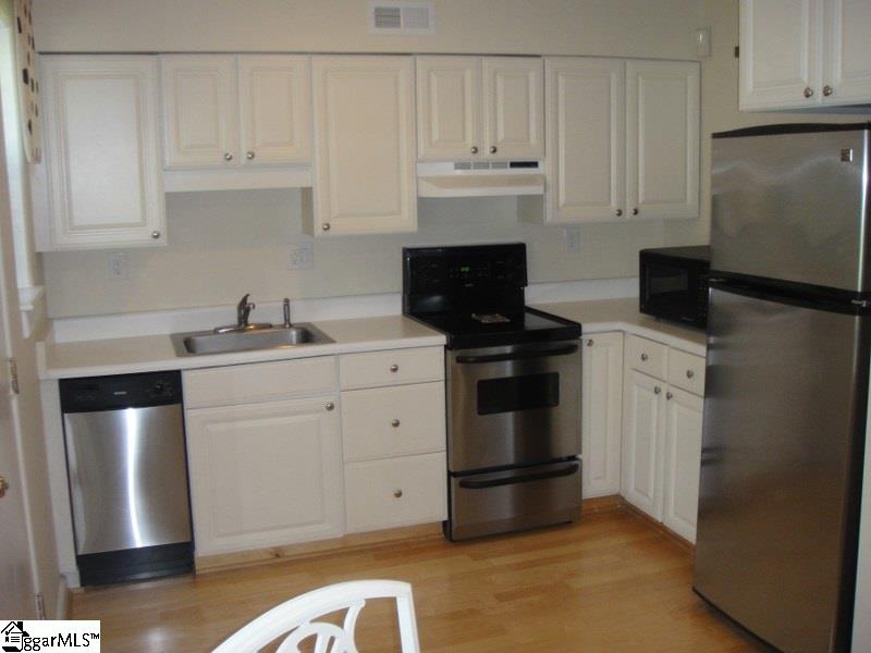 Property image 4 at 65 Faris Circle, Greenville, SC 29605