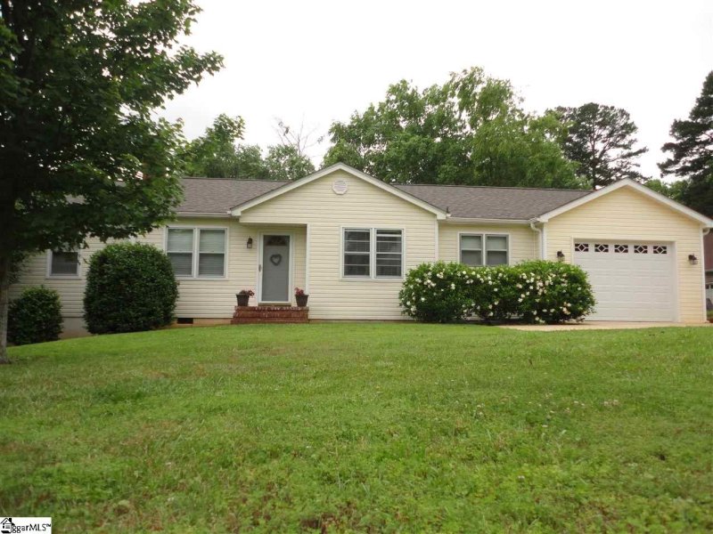 Property image 2 at 1 Kent Lane, Greenville, SC 29609