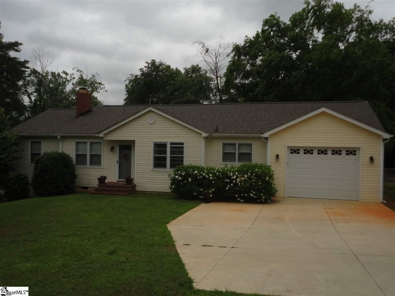 Property image 4 at 1 Kent Lane, Greenville, SC 29609