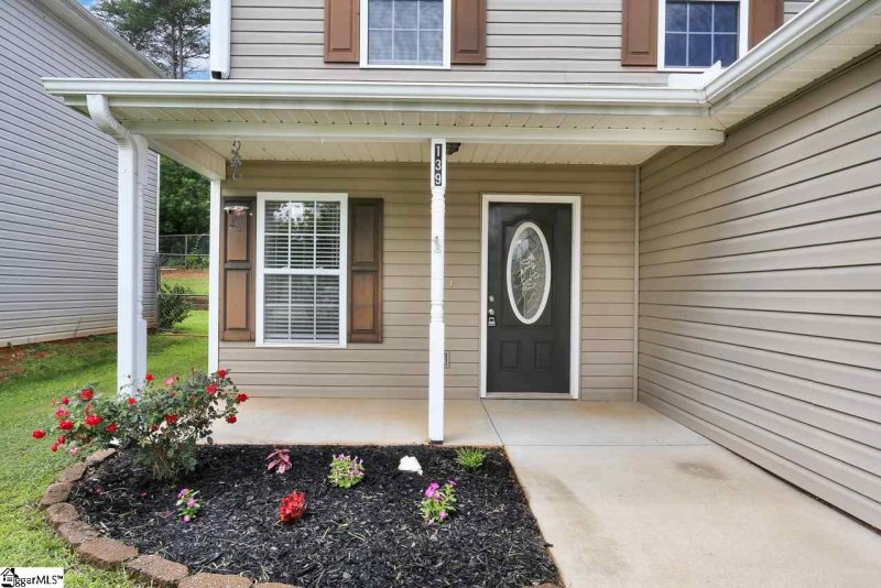 Property image 2 at 139 Cosmos Lane, Greer, SC 29651