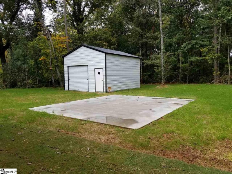 Property image 4 at 83 Pine Drive, Taylors, SC 29687