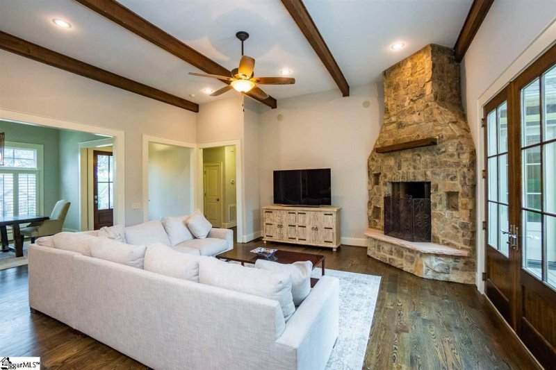 Property image 5 of 104 Griffith Knoll Way in Griffith Farm, Greer, SC 29651