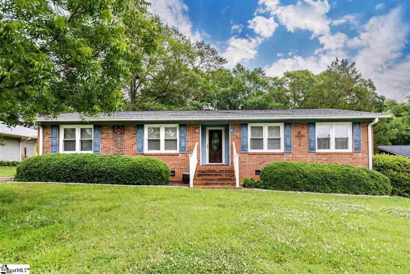 Property image 2 at 207 Tollgate Road, Simpsonville, SC 29681