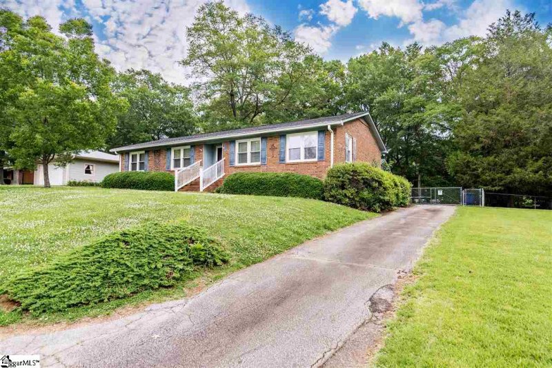 Property image 3 at 207 Tollgate Road, Simpsonville, SC 29681