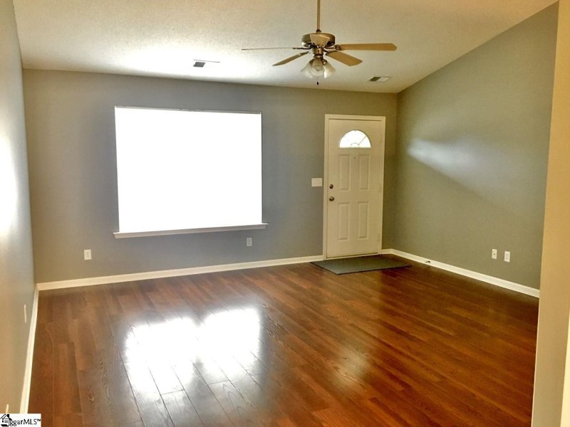 Property image 3 at 2 Rayland Place, Greer, SC 29651