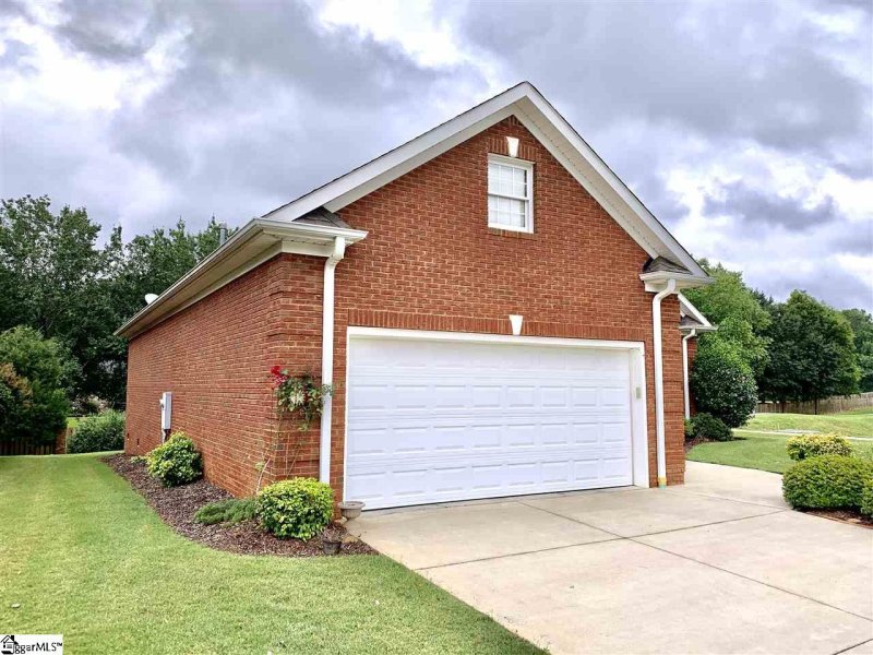 Property image 2 at 117 Hartsfield Drive, Easley, SC 29642