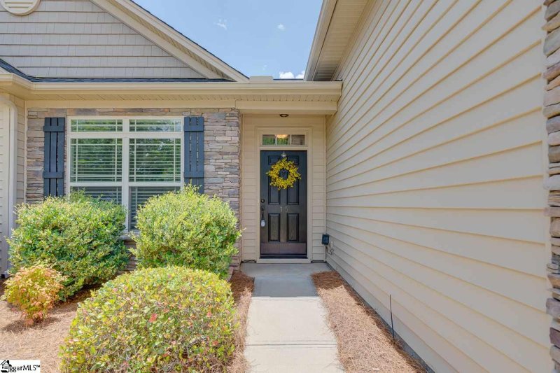 Property image 2 at 15 Aldershot Way, Simpsonville, SC 29681