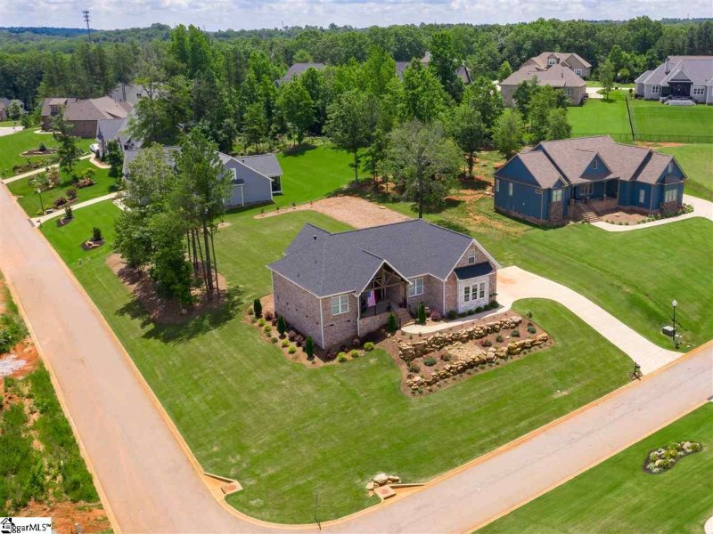 Property image 2 at 301 Wake Hill Court, Taylors, SC 29687