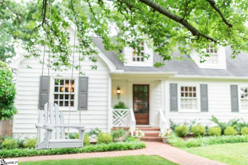 Property image 3 at 210 Trails End, Greenville, SC 29607