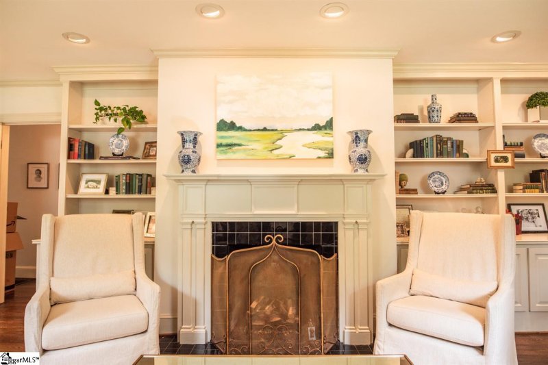 Property image 5 at 210 Trails End, Greenville, SC 29607