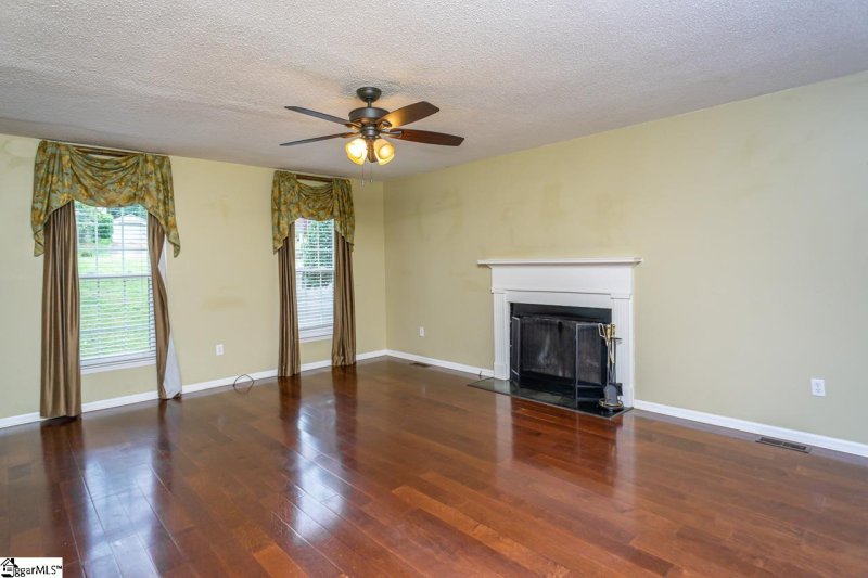 Property image 5 at 524 Indian Trail, Taylors, SC 29687