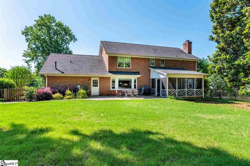 Property image 3 at 410 Thornhill Drive, Spartanburg, SC 29301