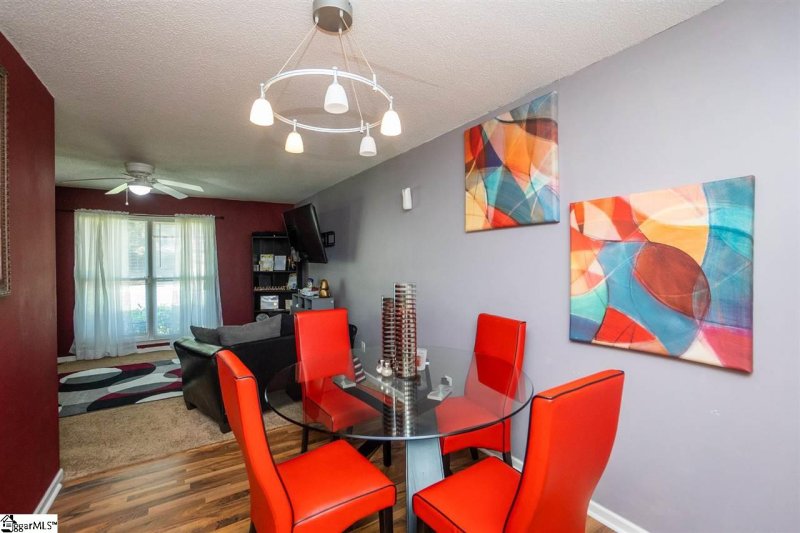 Property image 4 at 402 Idlewild Avenue, Greenville, SC 29605