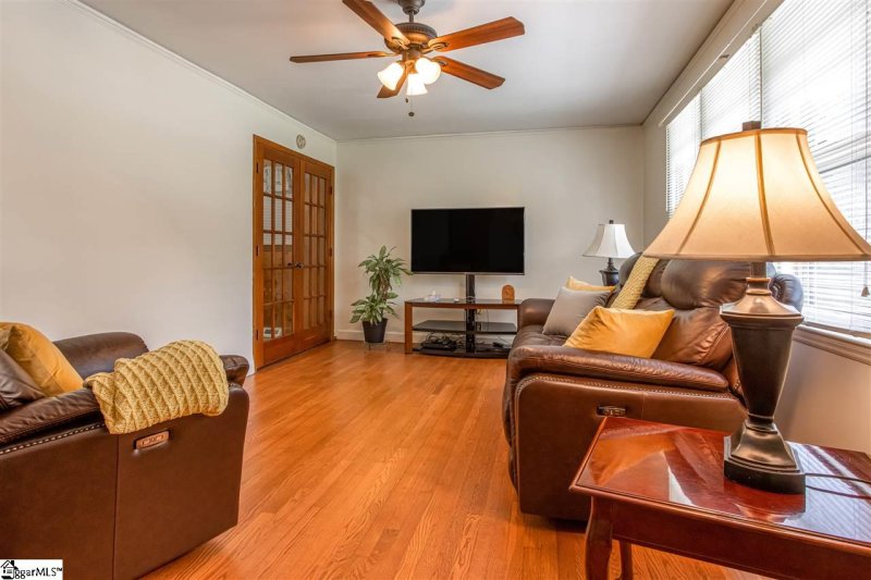 Property image 2 at 10 BEDFORD Lane, Taylors, SC 29687