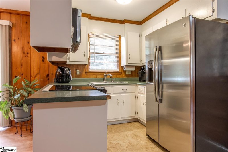 Property image 3 at 10 BEDFORD Lane, Taylors, SC 29687