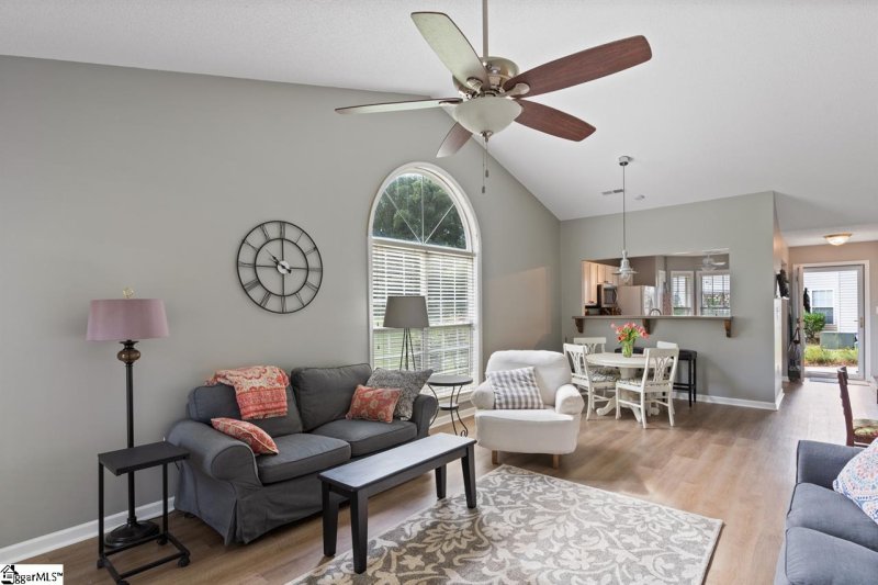 Property image 4 at 18 CREEKBEND Court, Simpsonville, SC 29681