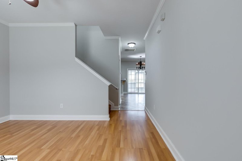 Property image 4 at 215 Bellport Drive, Greenville, SC 29607