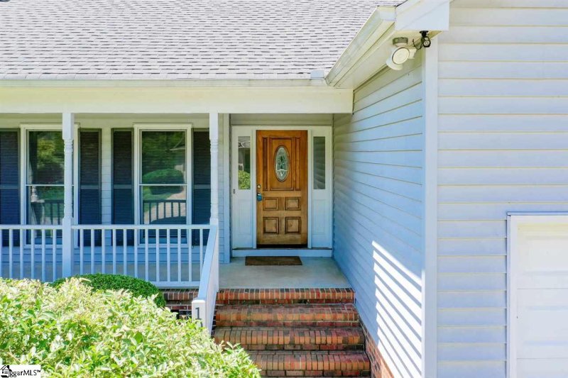 Property image 2 at 105 Rocky Chase Drive, Greenville, SC 29615