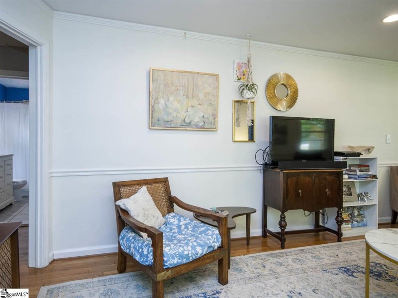 Property image 5 at 42 Kirkwood Lane, Greenville, SC 29607
