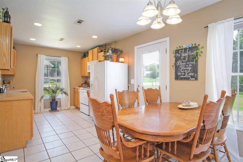 Property image 4 at 6 Clemson Street, Liberty, SC 29657