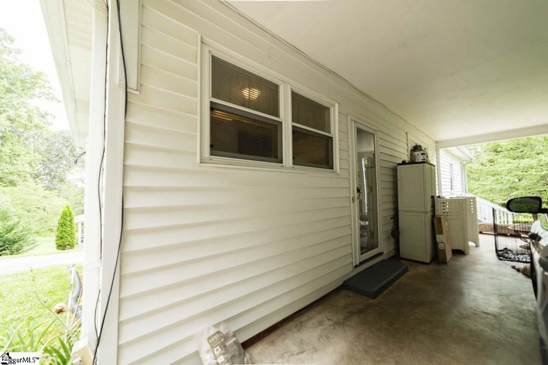 Property image 4 at 143 Old Pond Street, Easley, SC 29640