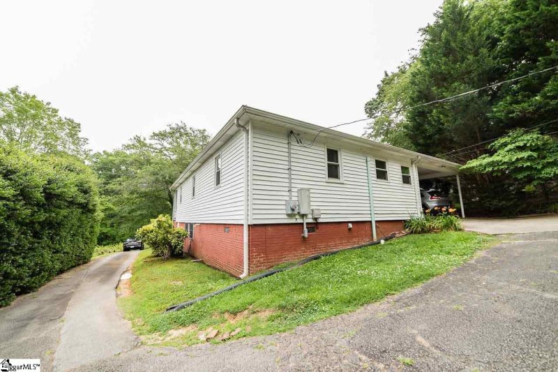 Property image 5 at 143 Old Pond Street, Easley, SC 29640