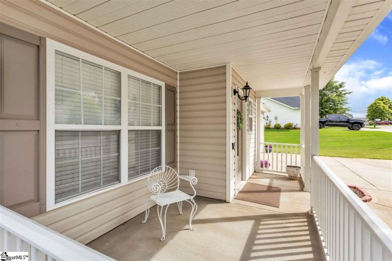 Property image 4 at 17 Jessica Way, Greer, SC 29651