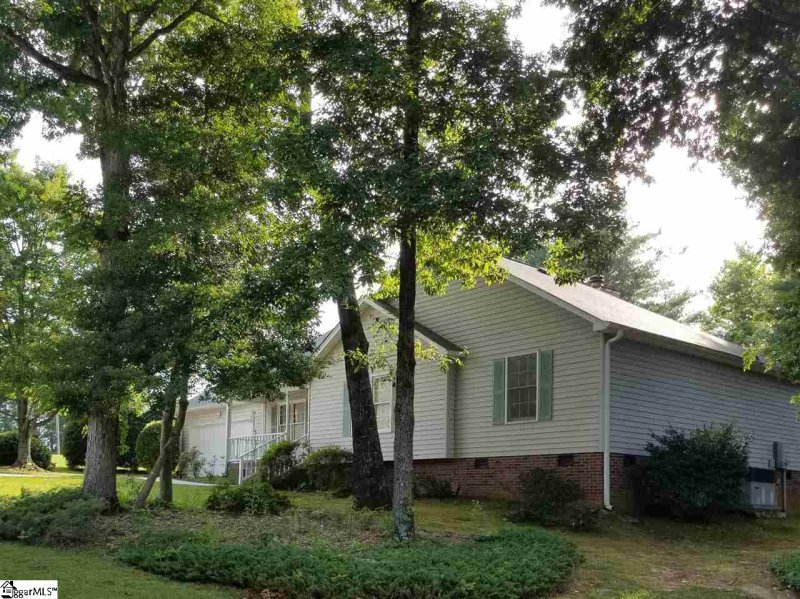 Property image 3 at 101 Emerald Way, Simpsonville, SC 29681