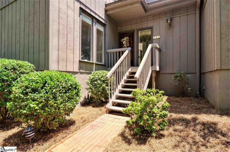 Property image 3 at 140 Inglewood Way, Greenville, SC 29615