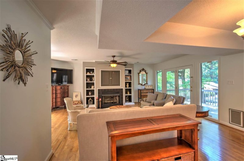 Property image 5 at 140 Inglewood Way, Greenville, SC 29615