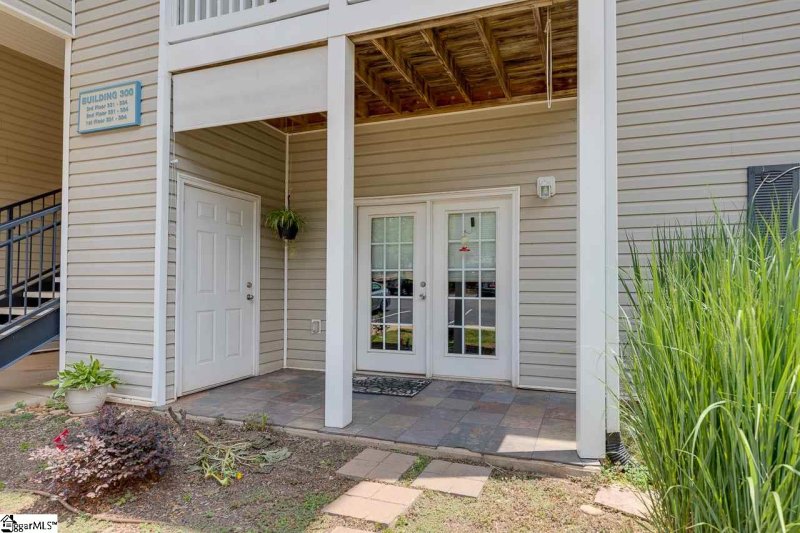 Property image 4 at 302 Mckenna Circle, Greenville, SC 29615