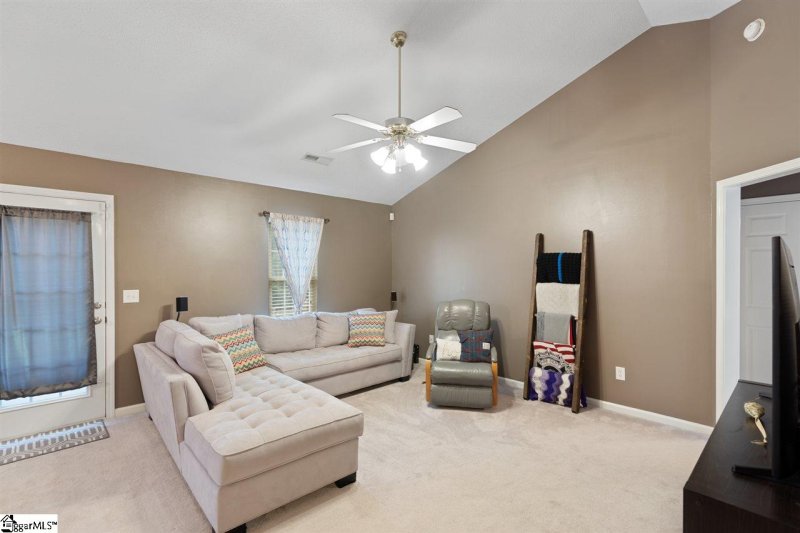 Property image 3 at 276 Springfield Circle, Easley, SC 29642
