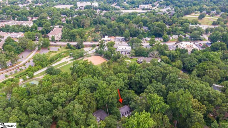 Property image 3 at 520 Woodland Way, Greenville, SC 29607