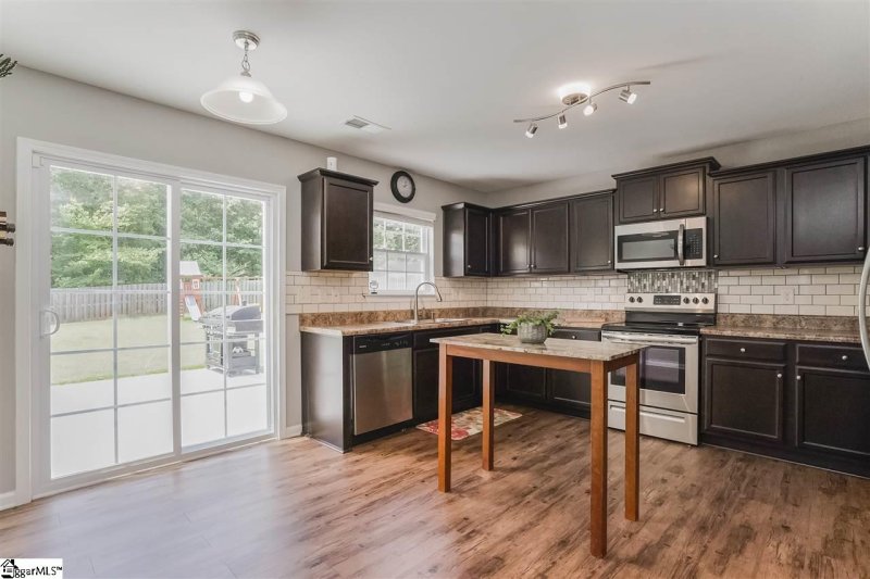 Property image 3 at 739 Streamside Drive, Piedmont, SC 29673