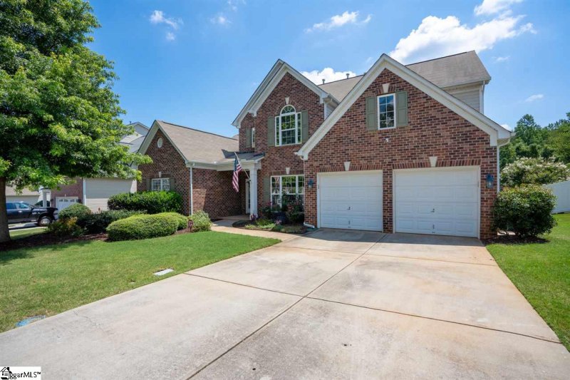 Property image 3 at 196 Heritage Point Drive, Simpsonville, SC 29681