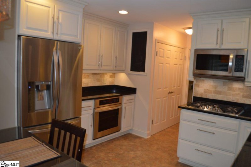 Property image 3 at 203 Sheffield Road, Greer, SC 29651