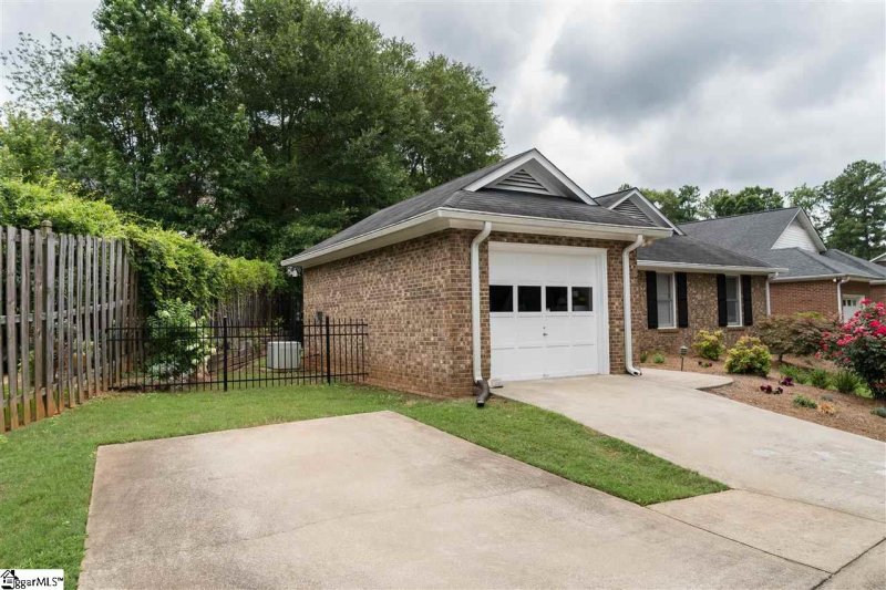 Property image 2 at 45 Arbour Lane, Spartanburg, SC 29307