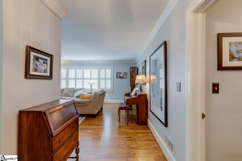 Property image 3 at 416 Longview Terrace, Greenville, SC 29605