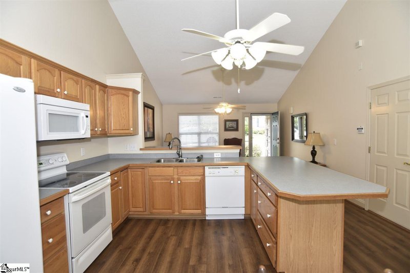 Property image 5 at 214 Saint Croix Court, Greer, SC 29651