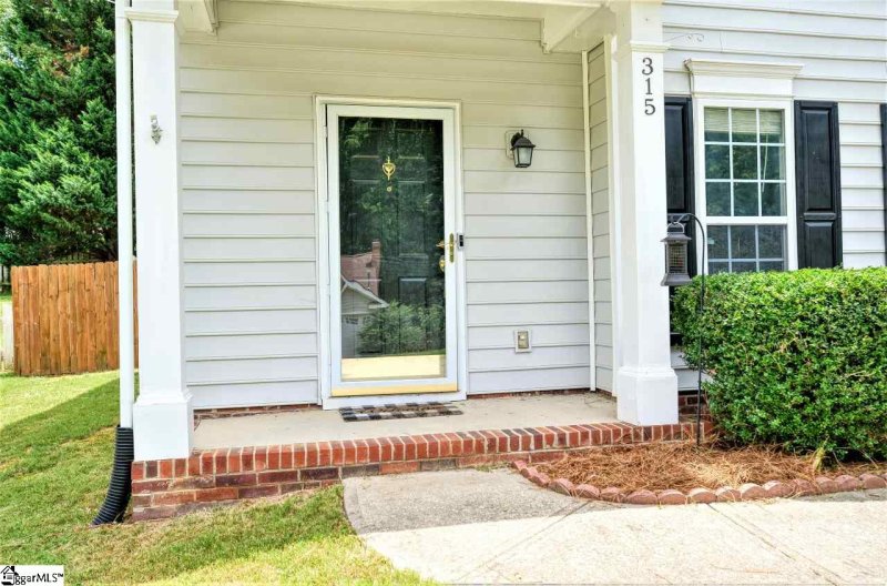 Property image 4 at 315 Windsong Drive, Greenville, SC 29615